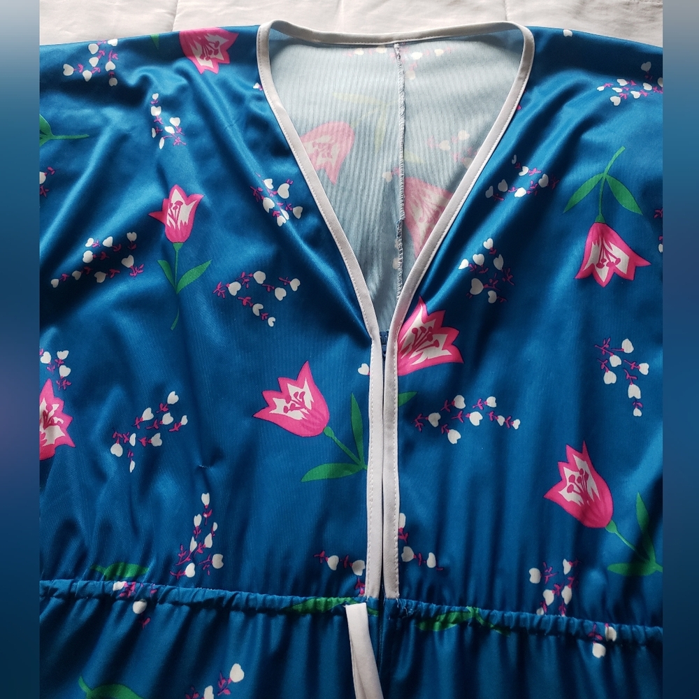 Vintage House Dress - Picture 5 of 6